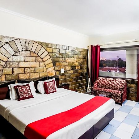 Hotel Oscar Regency Panchkula Eksteriør billede