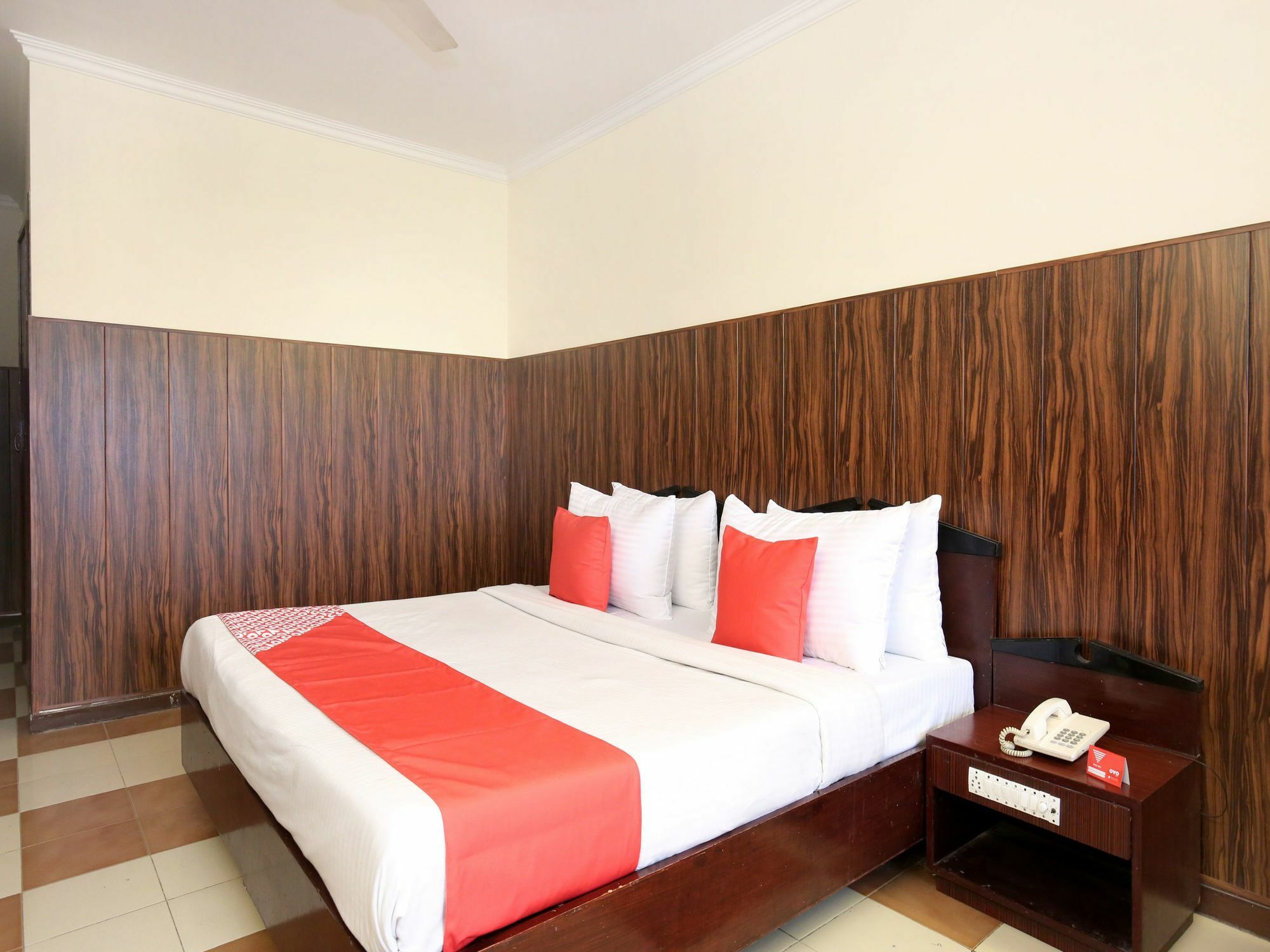 Hotel Oscar Regency Panchkula Eksteriør billede