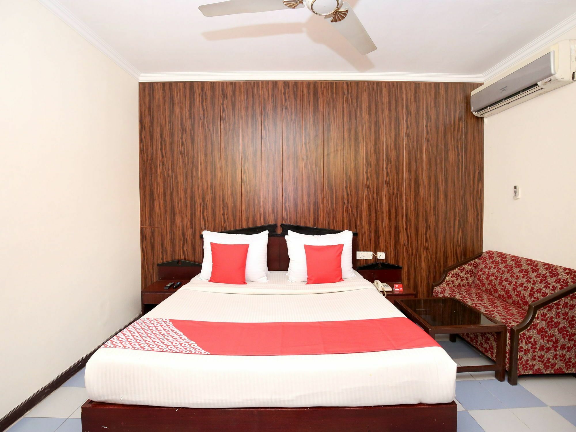 Hotel Oscar Regency Panchkula Eksteriør billede
