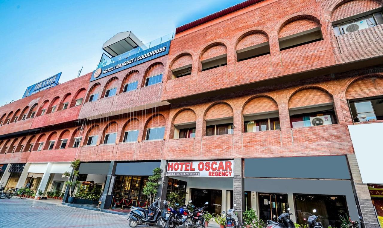 Hotel Oscar Regency Panchkula Eksteriør billede