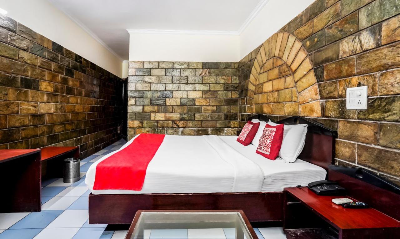 Hotel Oscar Regency Panchkula Eksteriør billede