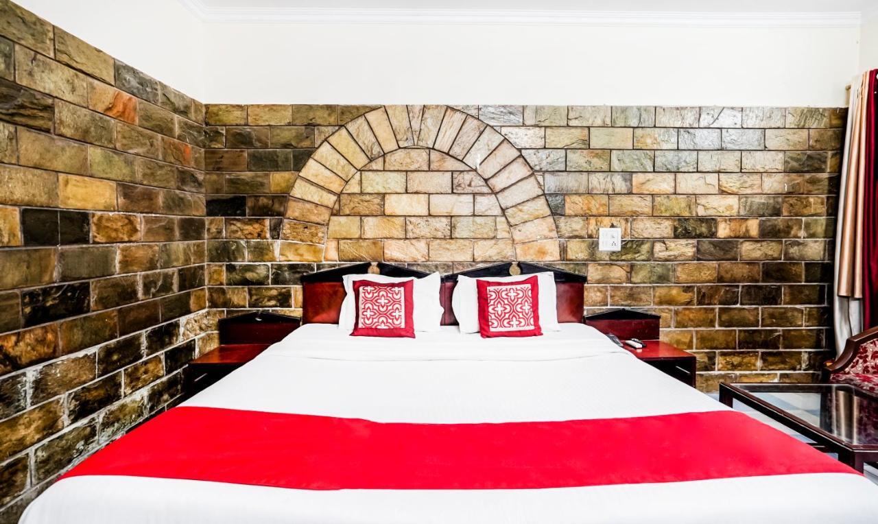 Hotel Oscar Regency Panchkula Eksteriør billede